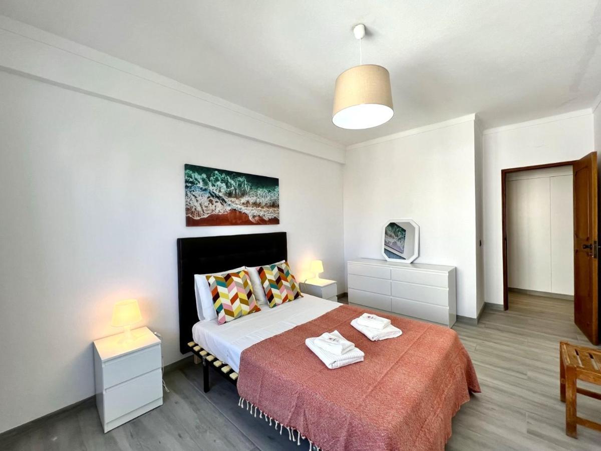 Apartmán Albufeira Downtown With Pool By Homing Exteriér fotografie