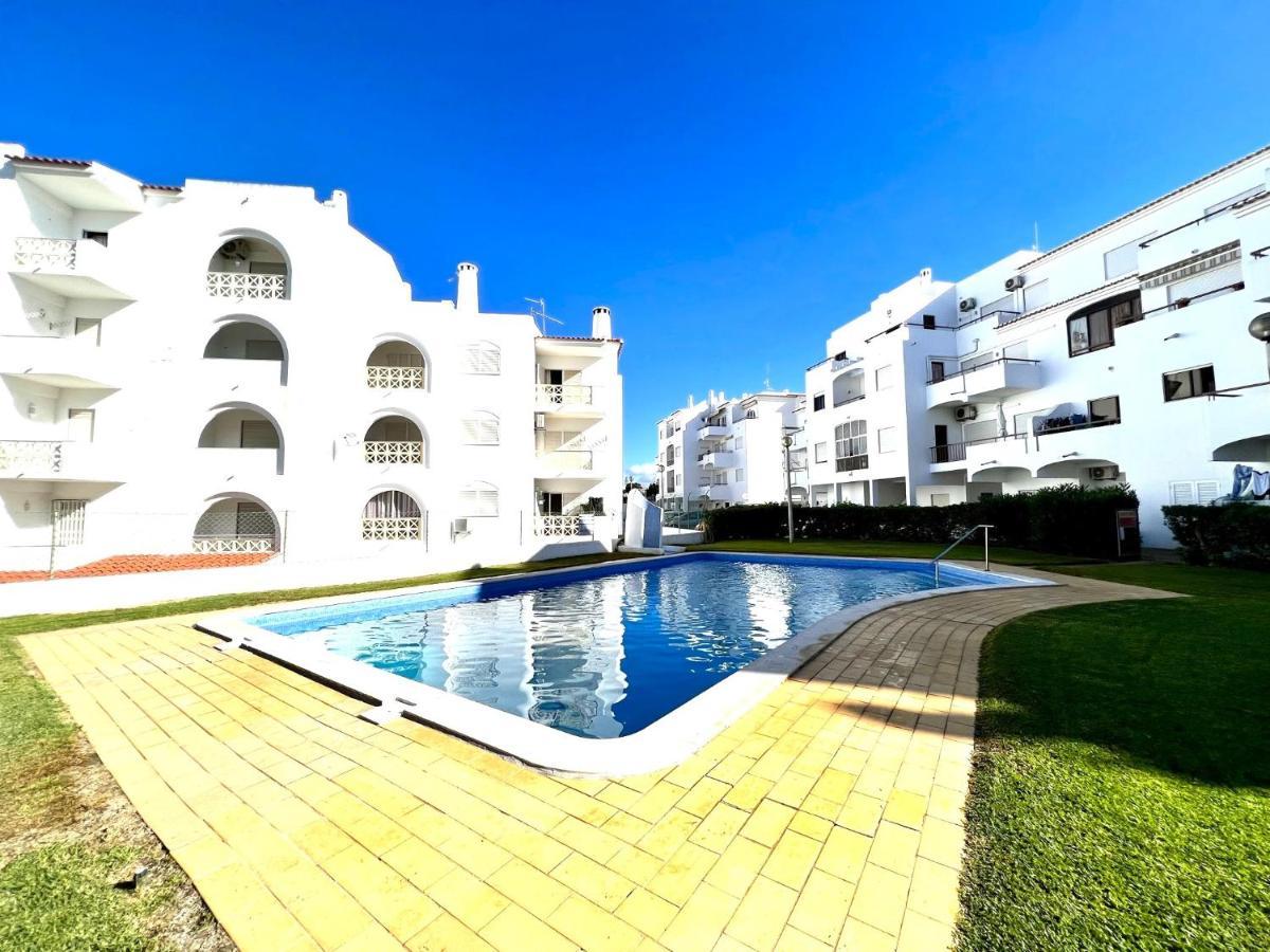 Apartmán Albufeira Downtown With Pool By Homing Exteriér fotografie